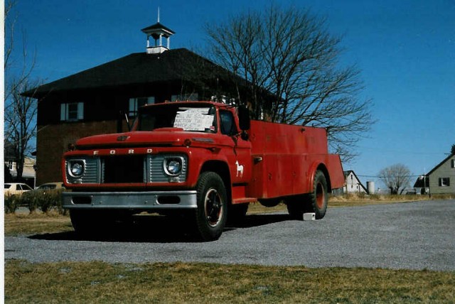 The old 1961 Tanker for sale in front of the Station... March 1985